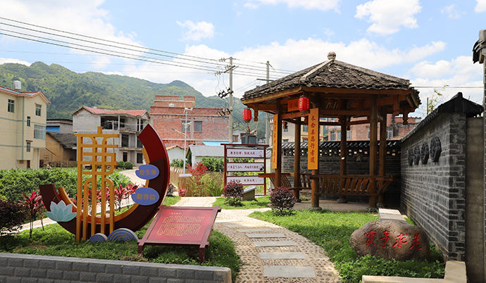 梧州市蒙山县新圩镇坝头村