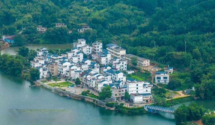梧州市苍梧县京南镇古榄村