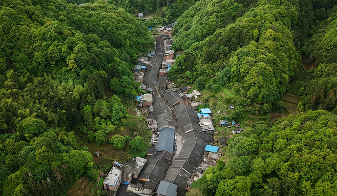 来宾市金秀瑶族自治县金秀镇六段村